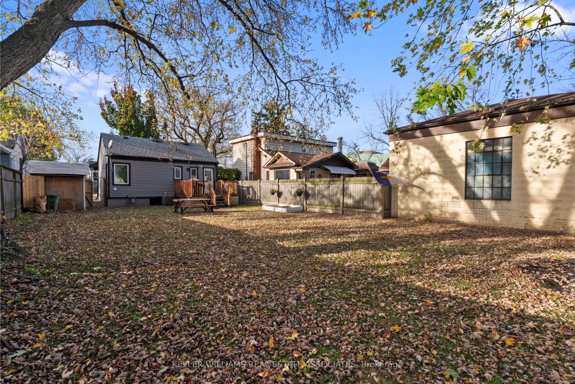 Photo 78 of 404 Tragina Avenue N, Hamilton, Homeside — HOMEH