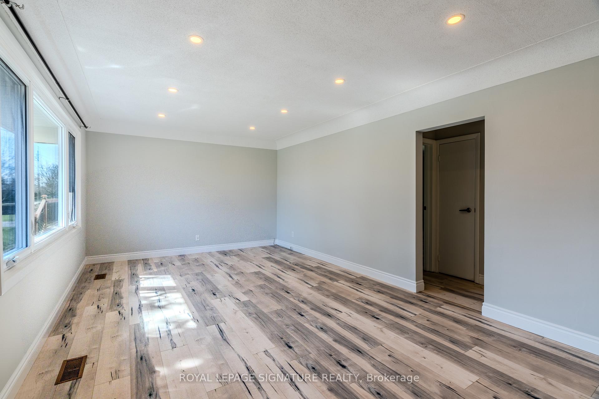 Photo 5 of 16 Toby Crescent, Hamilton, Huntington — HOMEH