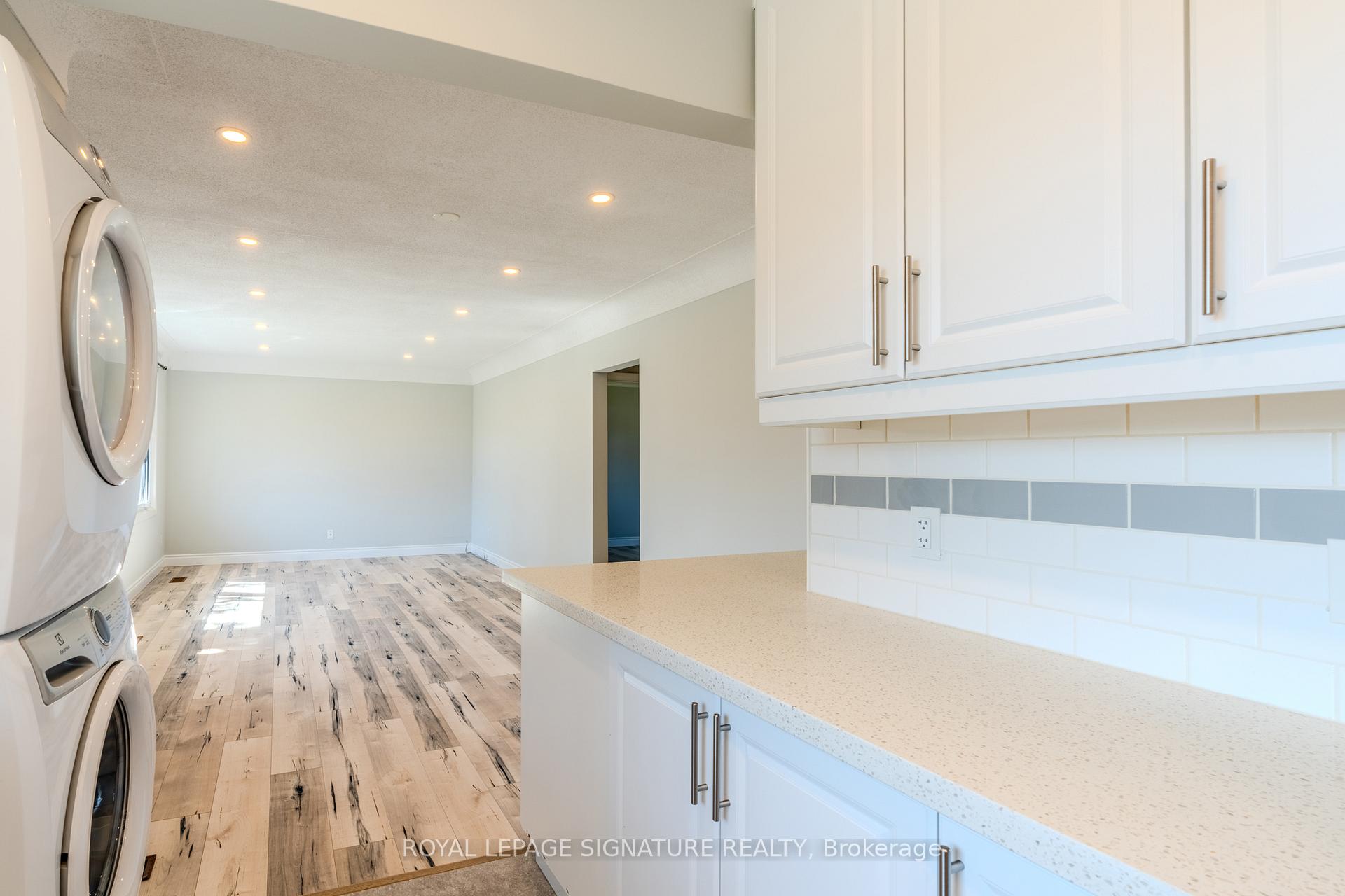 Photo 10 of 16 Toby Crescent, Hamilton, Huntington — HOMEH