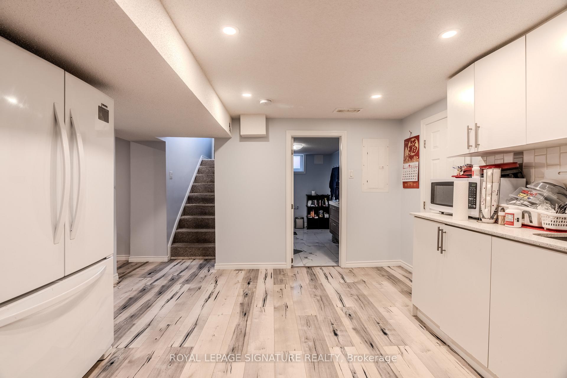 Photo 23 of 16 Toby Crescent, Hamilton, Huntington — HOMEH