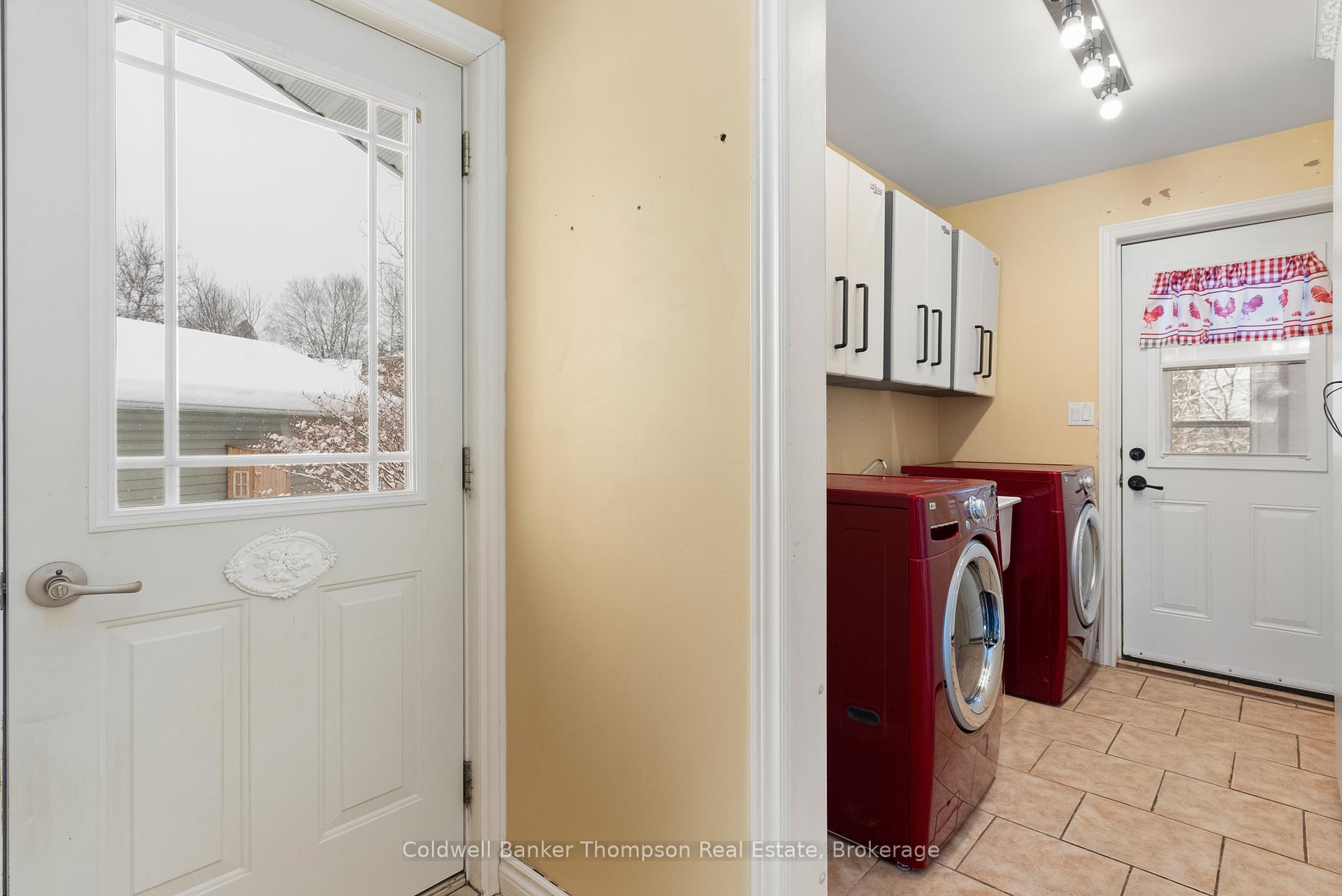 Photo 2 of 332 High Street E, Burk's Falls — HOMEH