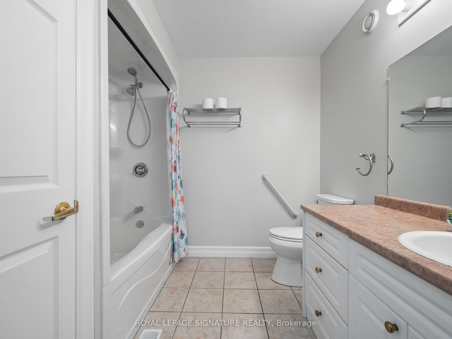 Photo 11 of Unit 2, 9 1/2 York Street, Hamilton, Dundas — HOMEH