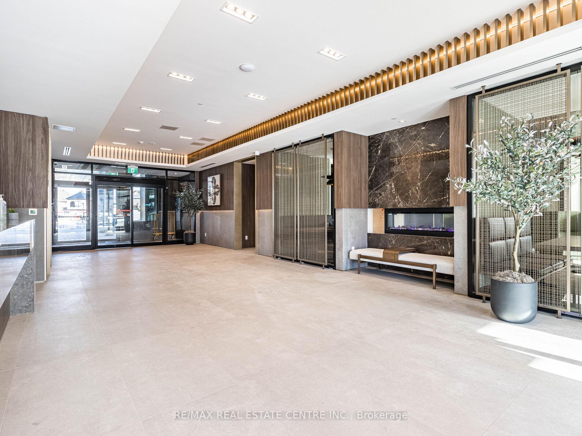 Photo 5 of Unit 236, 2501 Saw Whet Boulevard, Oakville, Glen Abbey — HOMEH