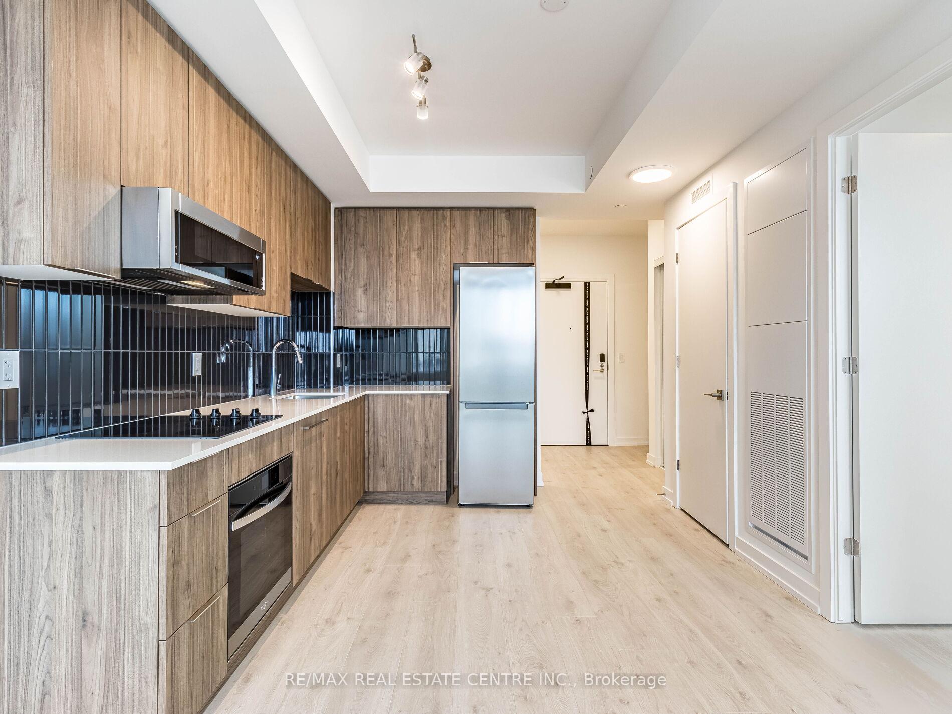 Photo 19 of Unit 236, 2501 Saw Whet Boulevard, Oakville, Glen Abbey — HOMEH