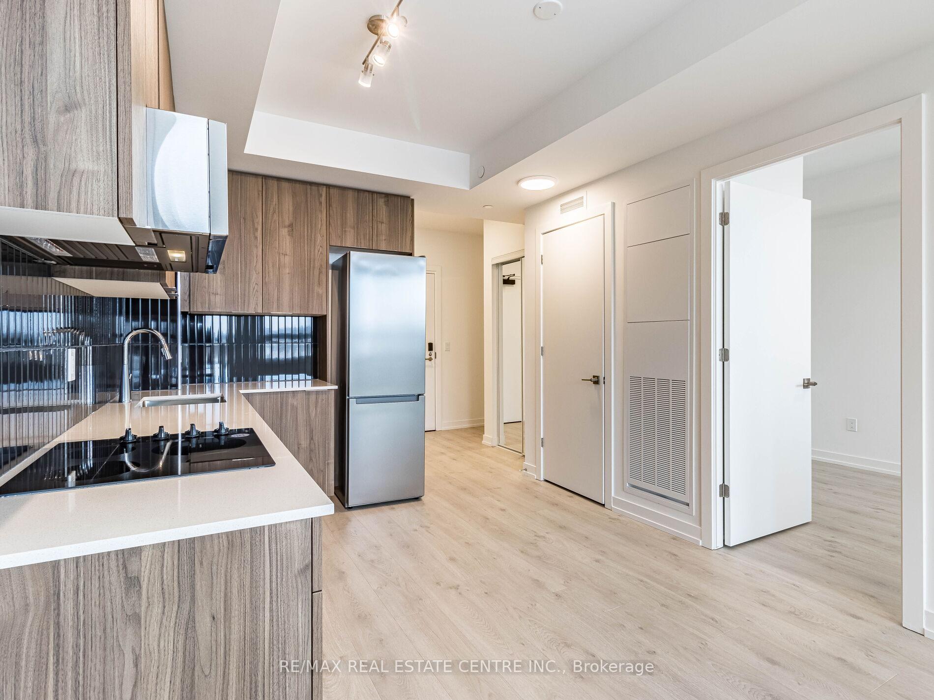 Photo 20 of Unit 236, 2501 Saw Whet Boulevard, Oakville, Glen Abbey — HOMEH