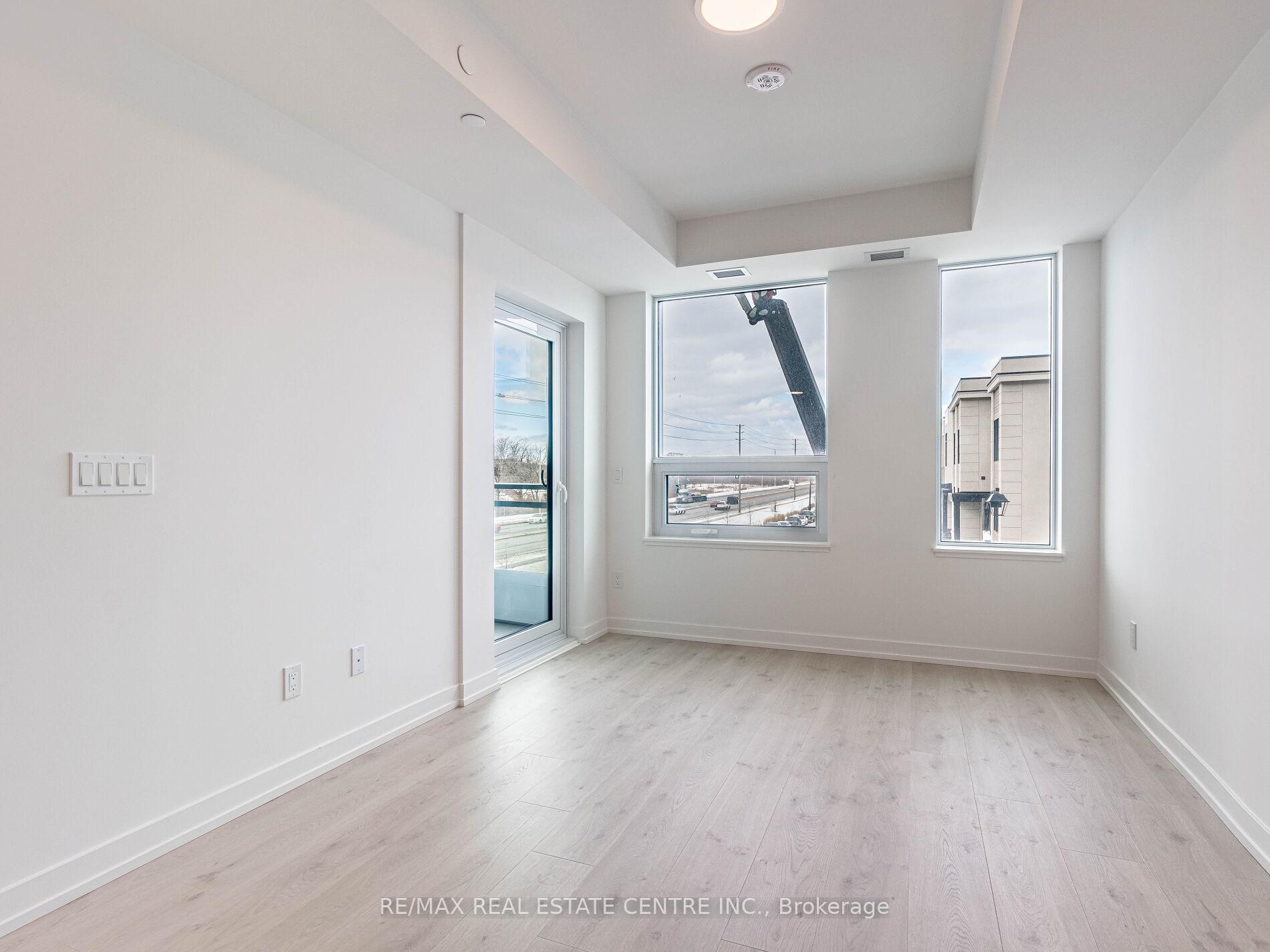 Photo 23 of Unit 236, 2501 Saw Whet Boulevard, Oakville, Glen Abbey — HOMEH