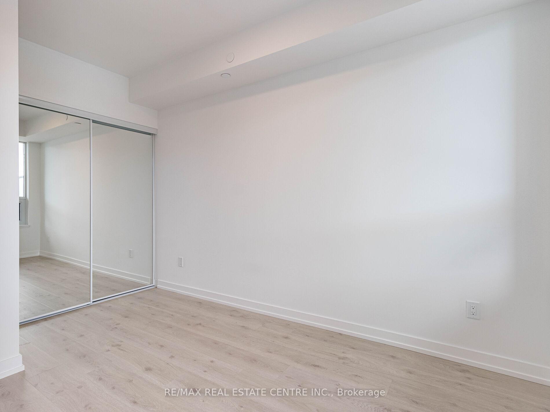 Photo 28 of Unit 236, 2501 Saw Whet Boulevard, Oakville, Glen Abbey — HOMEH