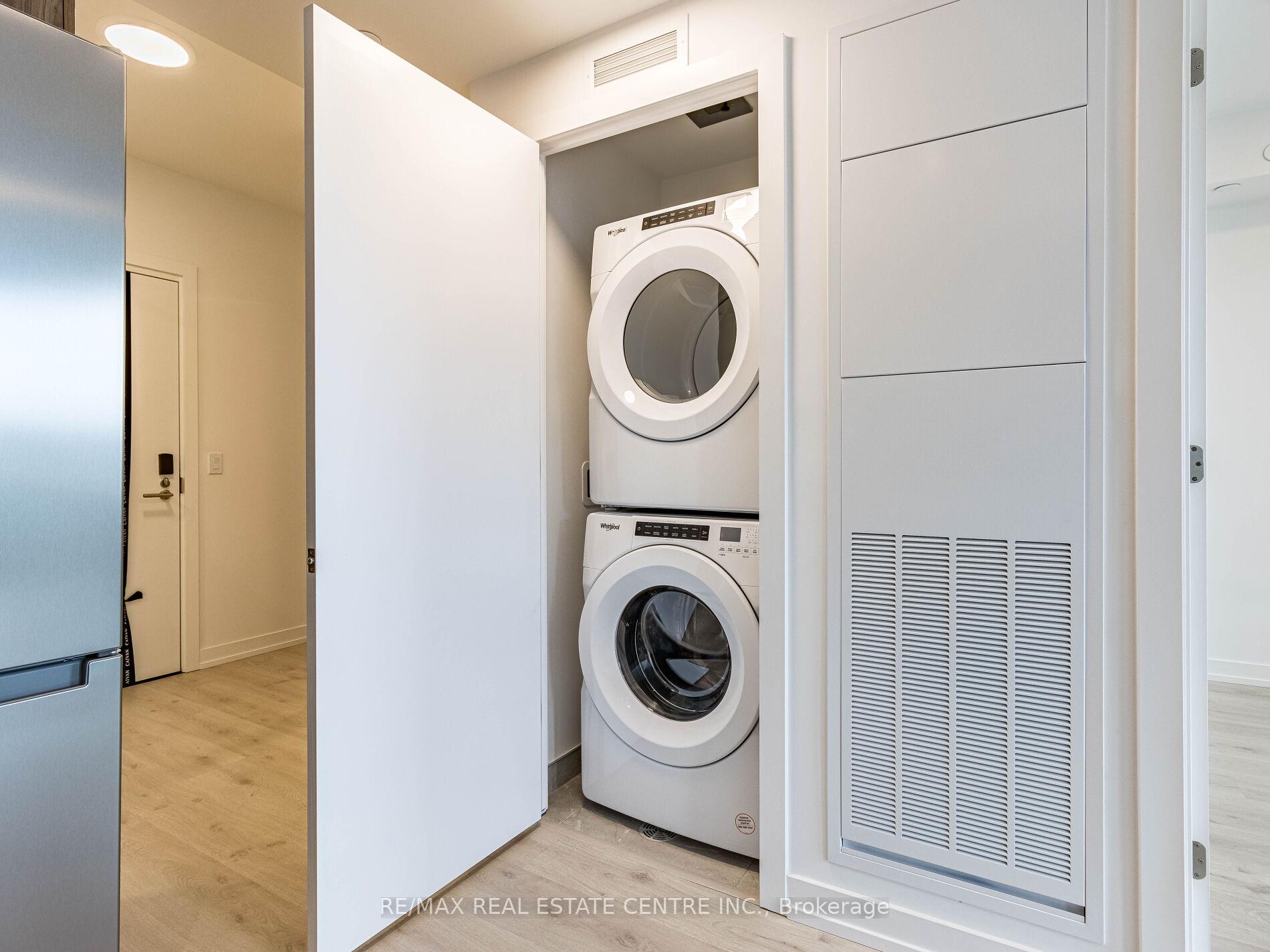 Photo 33 of Unit 236, 2501 Saw Whet Boulevard, Oakville, Glen Abbey — HOMEH