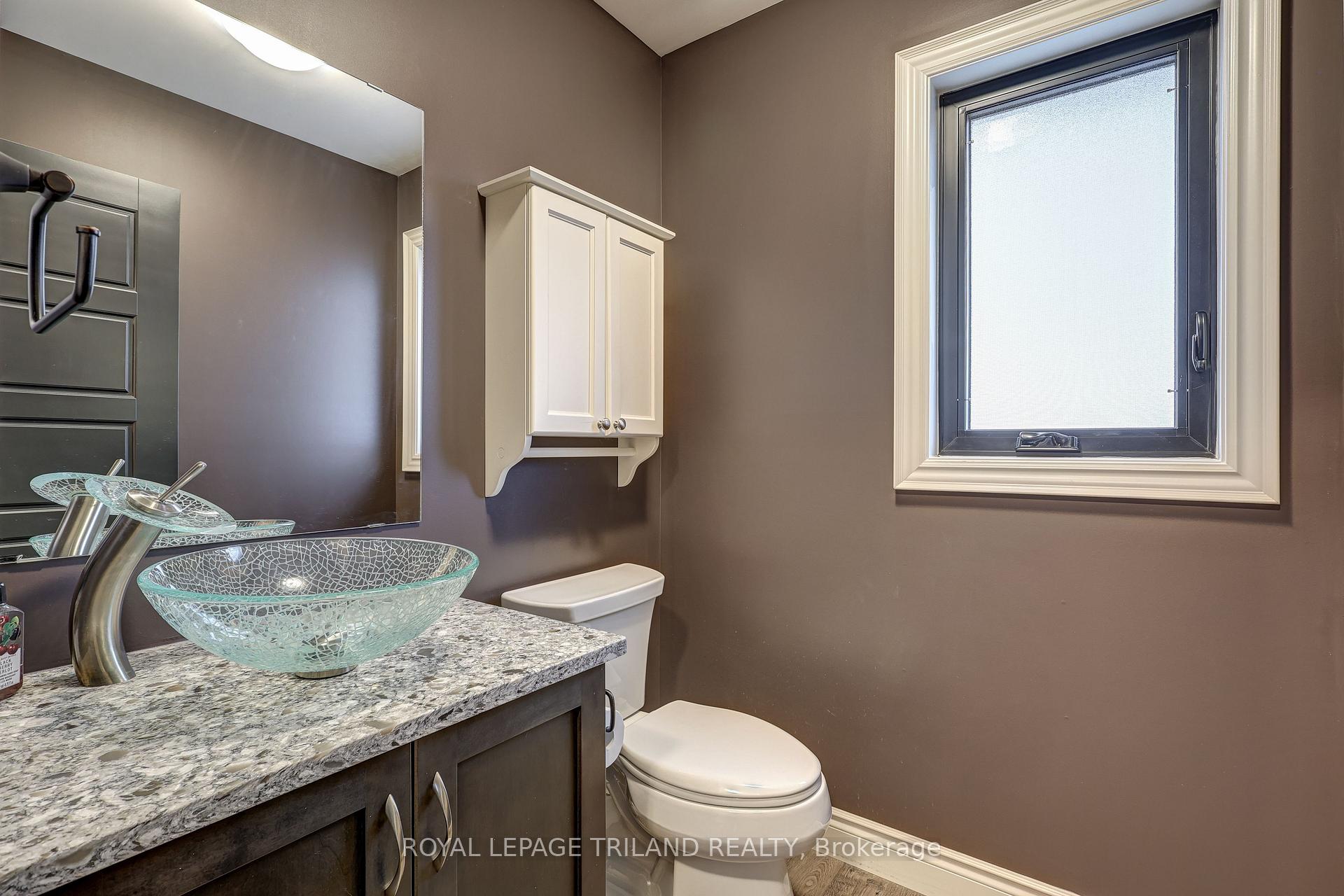 Photo 5 of 94 Shaw Valley Drive, St. Thomas — HOMEH