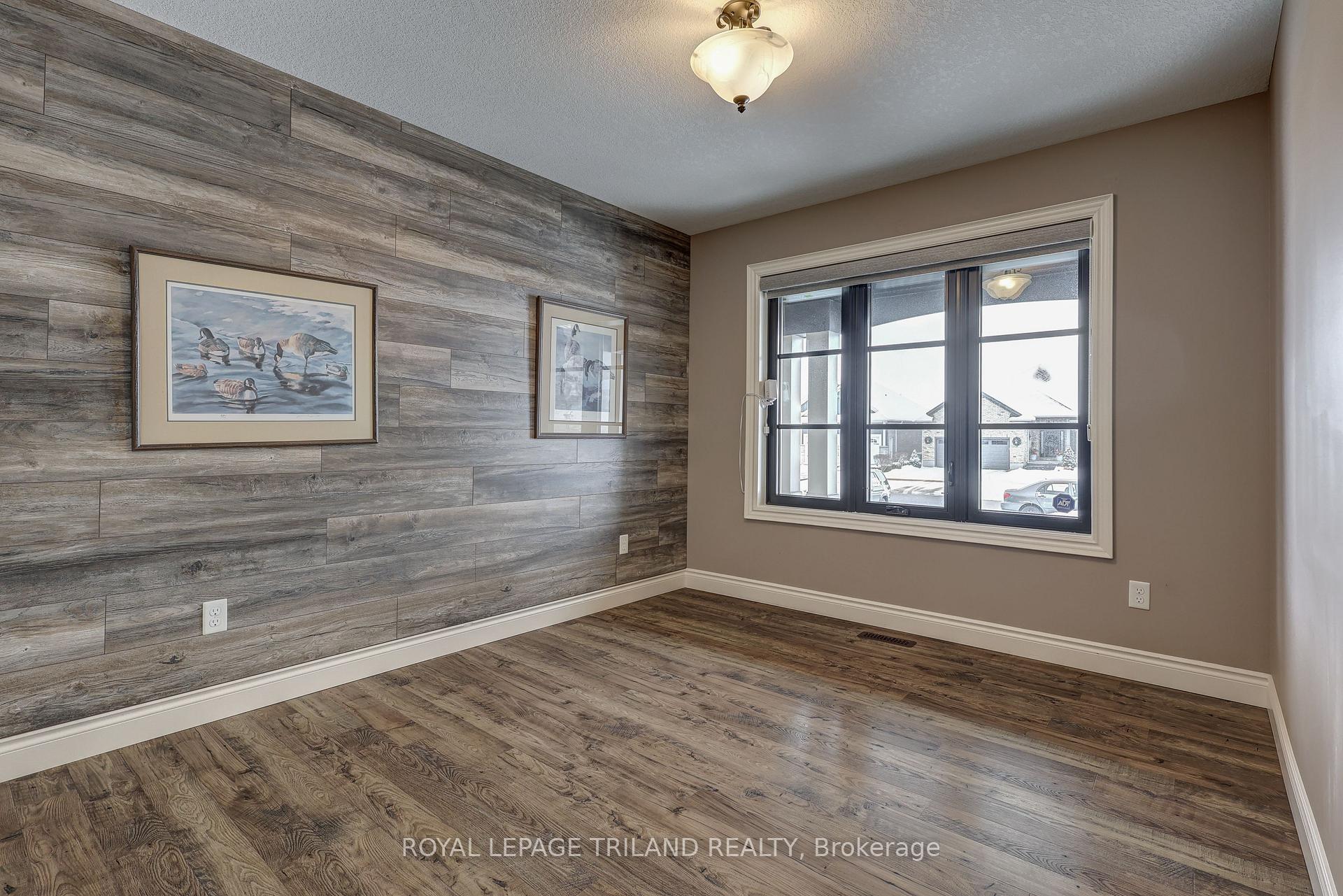 Photo 6 of 94 Shaw Valley Drive, St. Thomas — HOMEH
