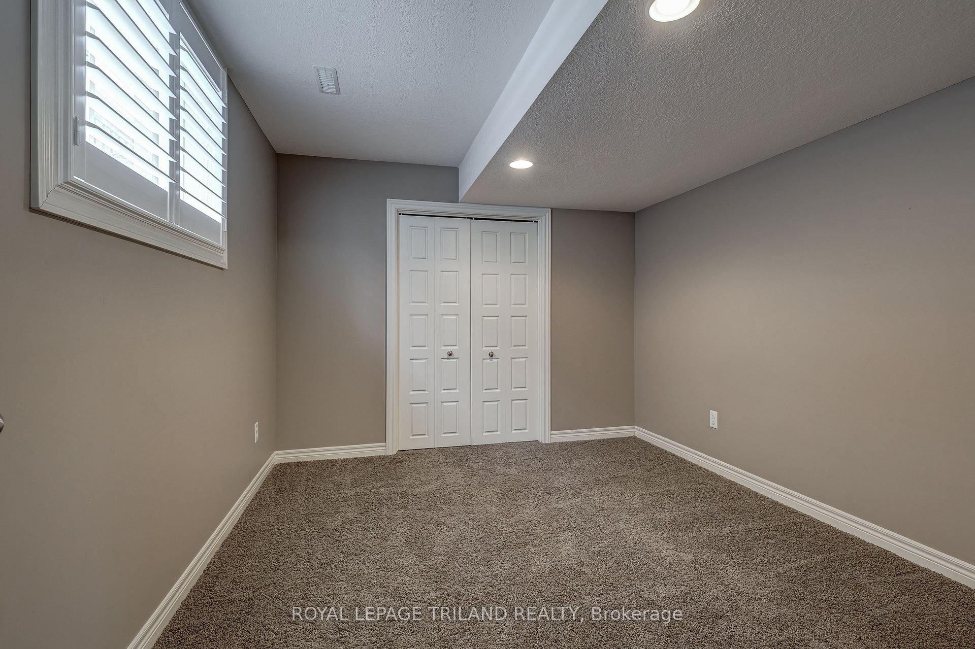Photo 33 of 94 Shaw Valley Drive, St. Thomas — HOMEH