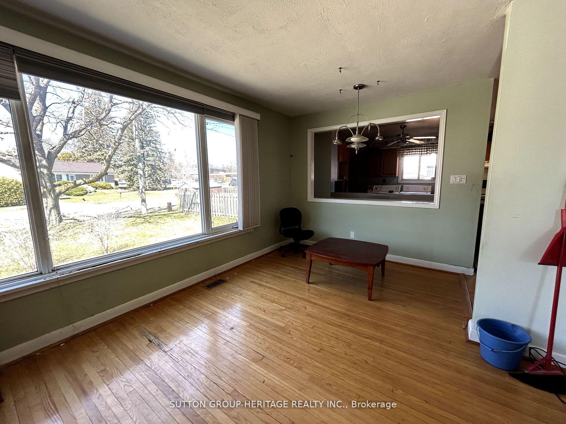 Photo 7 of 31 Georgina Drive, Ajax, Central West — HOMEH