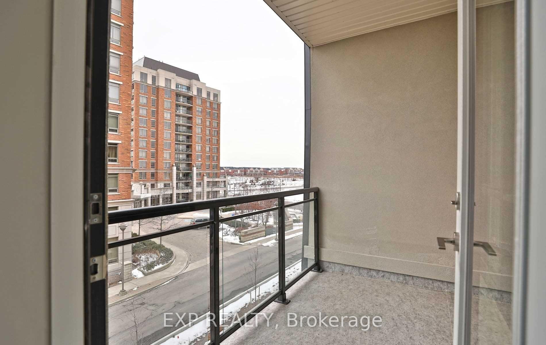 Photo 6 of Unit 302, 150 Oak Park Boulevard, Oakville, River Oaks — HOMEH
