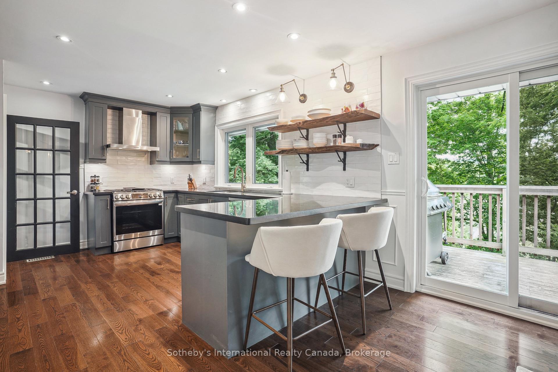 Photo 14 of 121 Grant Boulevard, Hamilton, Dundas — HOMEH
