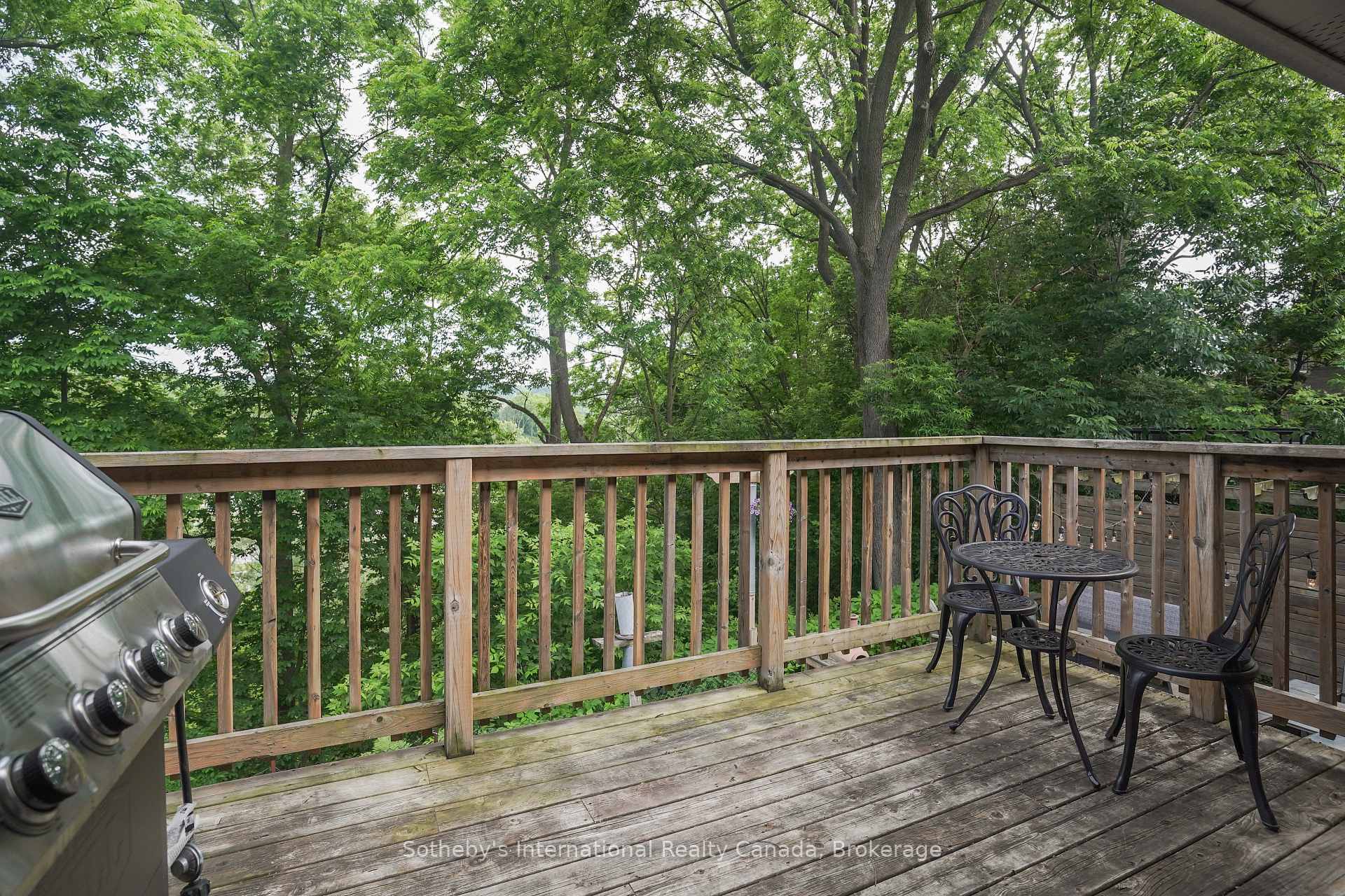 Photo 23 of 121 Grant Boulevard, Hamilton, Dundas — HOMEH