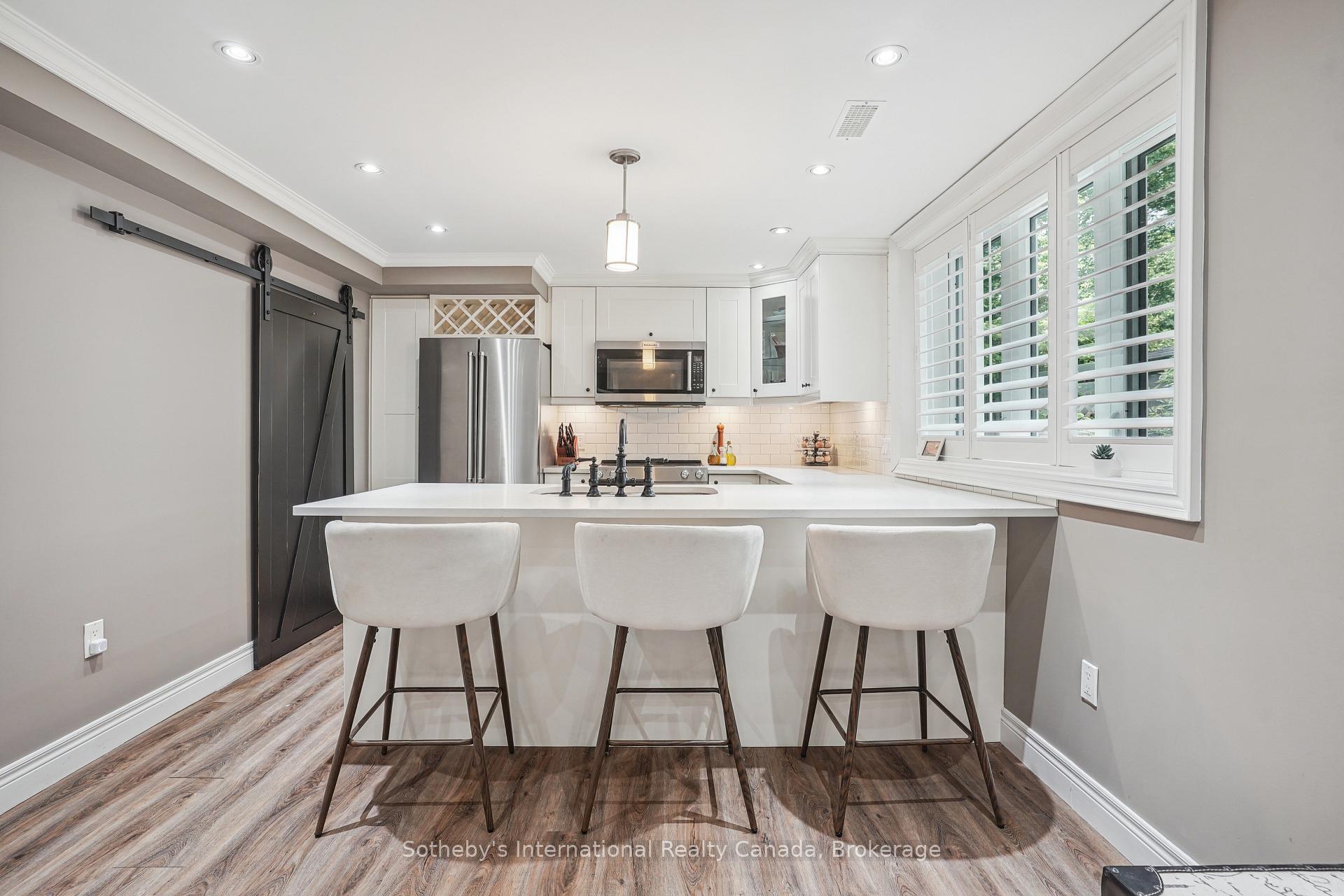 Photo 29 of 121 Grant Boulevard, Hamilton, Dundas — HOMEH
