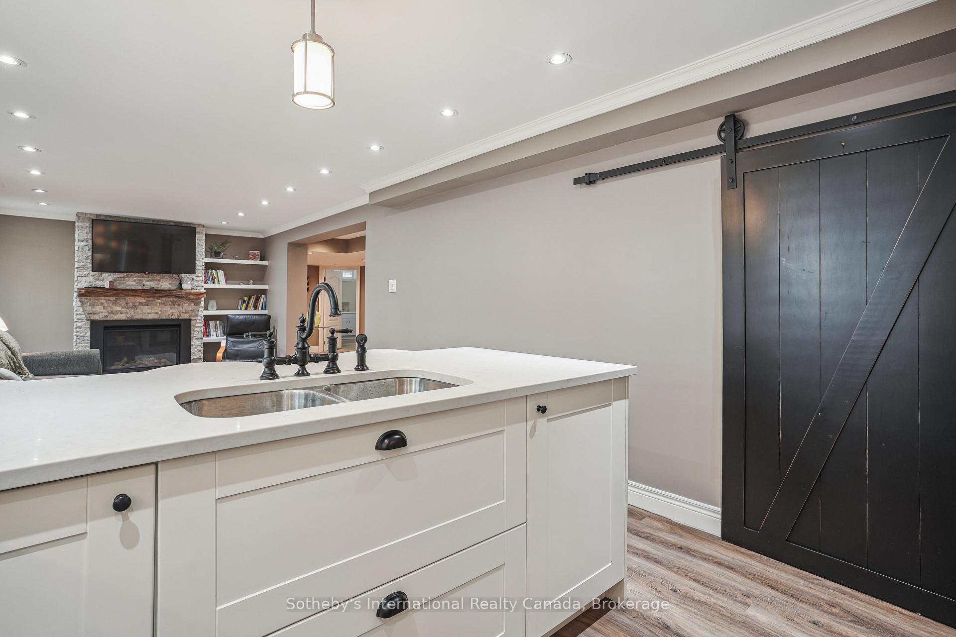 Photo 31 of 121 Grant Boulevard, Hamilton, Dundas — HOMEH