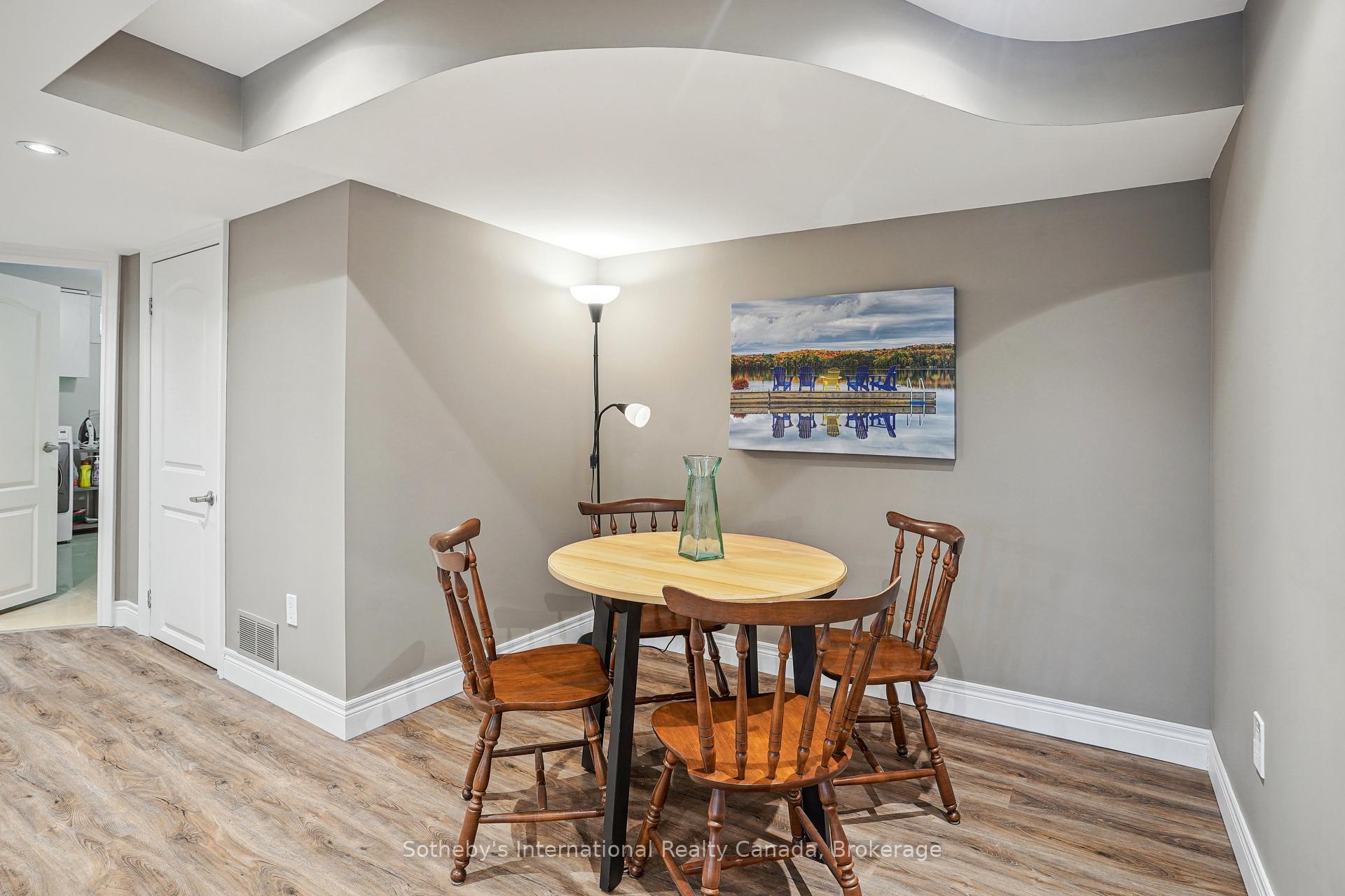 Photo 33 of 121 Grant Boulevard, Hamilton, Dundas — HOMEH