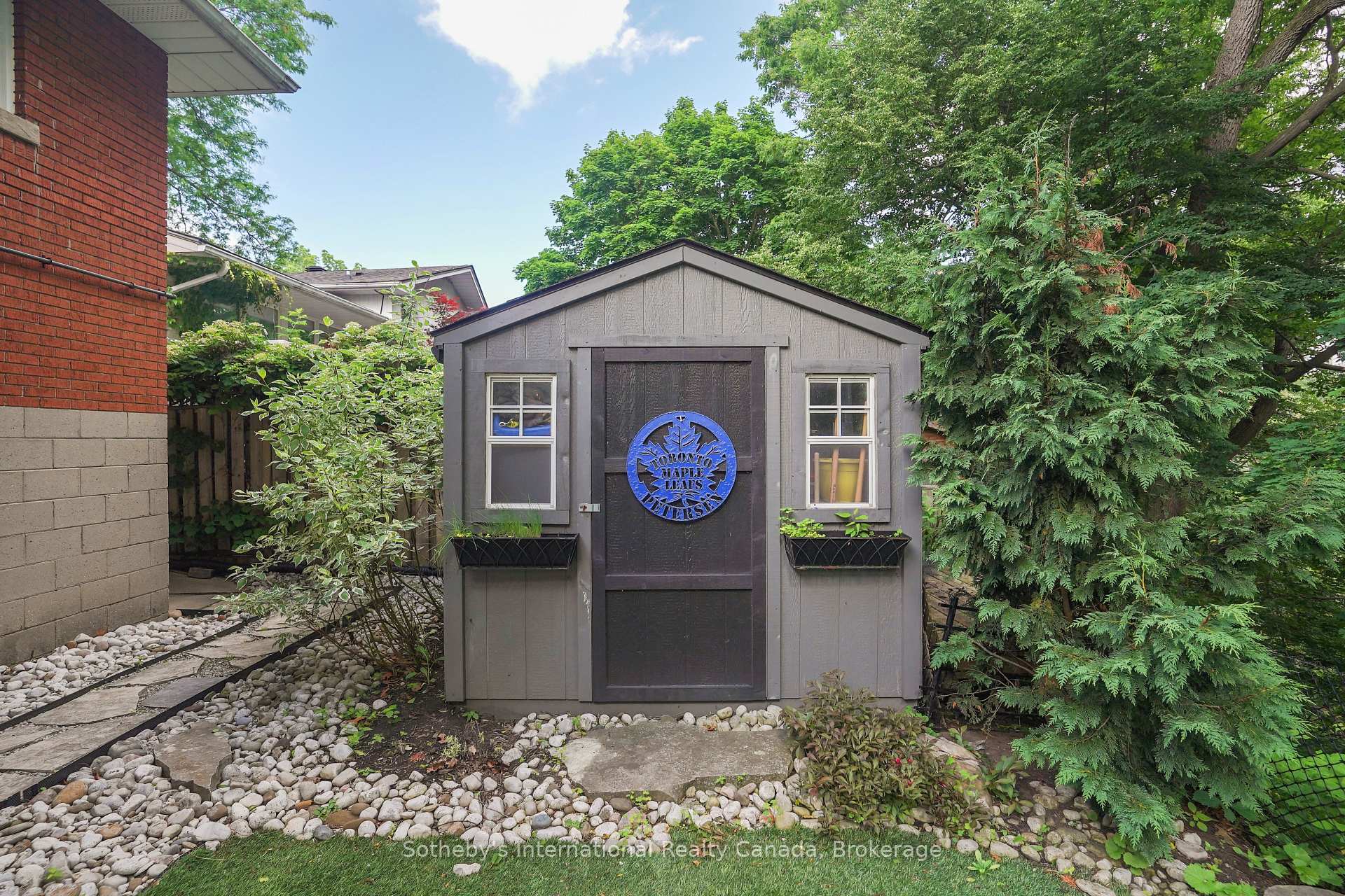 Photo 42 of 121 Grant Boulevard, Hamilton, Dundas — HOMEH