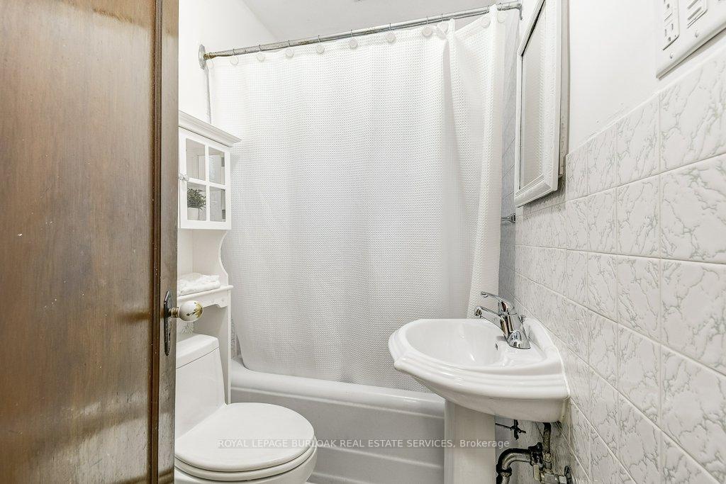 Photo 35 of 445 Herkimer Street, Hamilton, Kirkendall — HOMEH