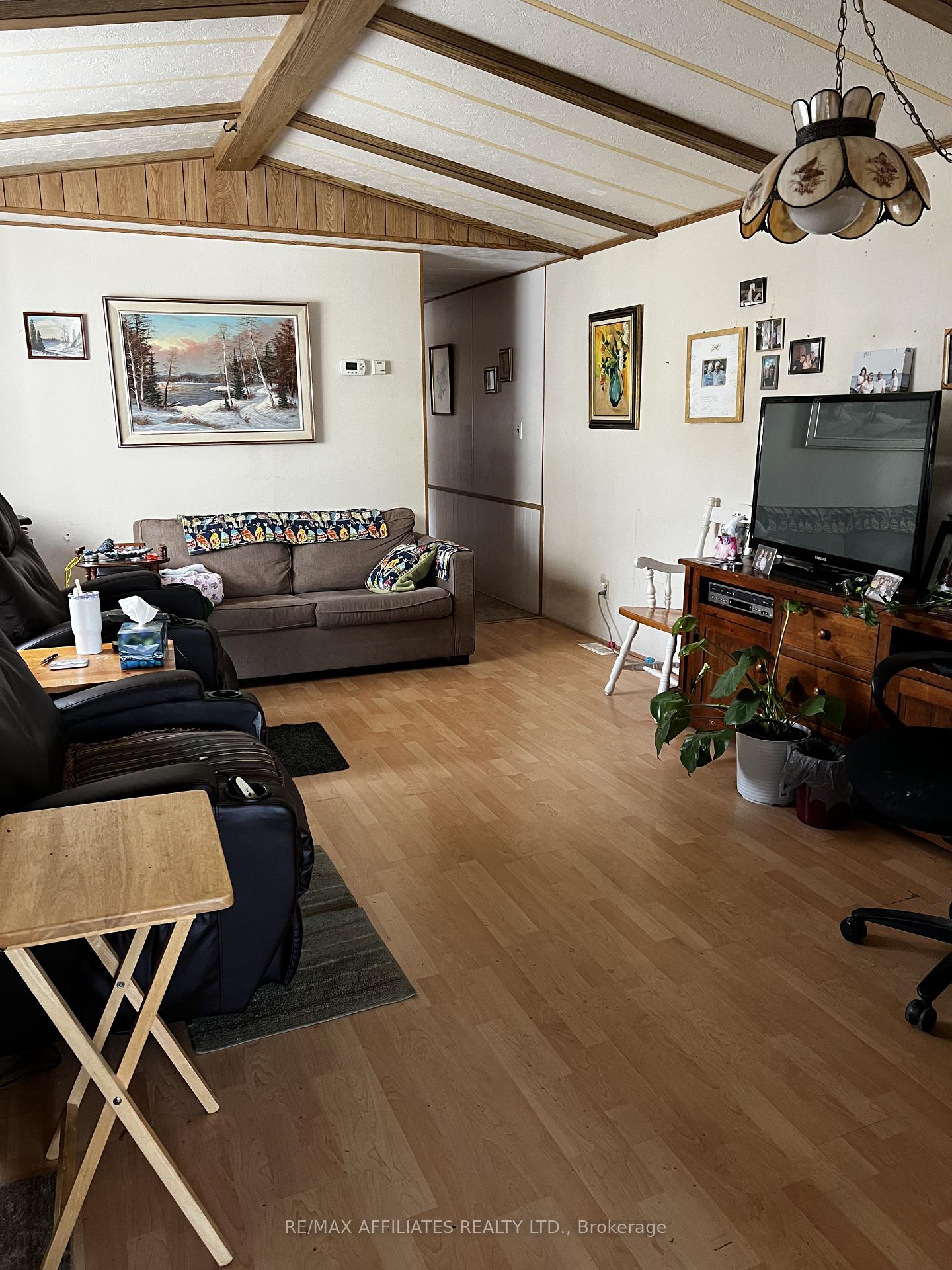 Photo 3 of 247 Park Crescent, Carleton Place — HOMEH