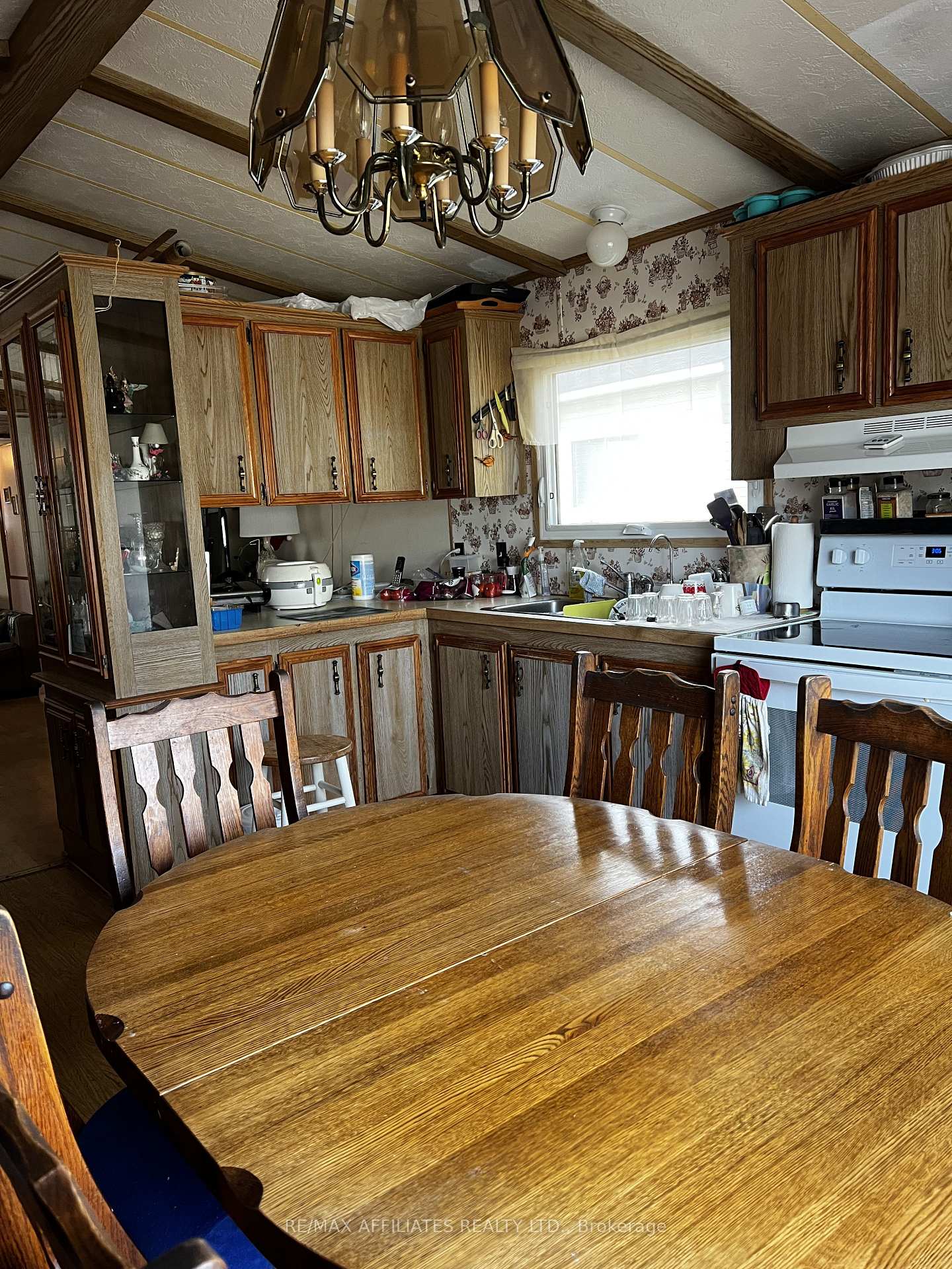 Photo 4 of 247 Park Crescent, Carleton Place — HOMEH