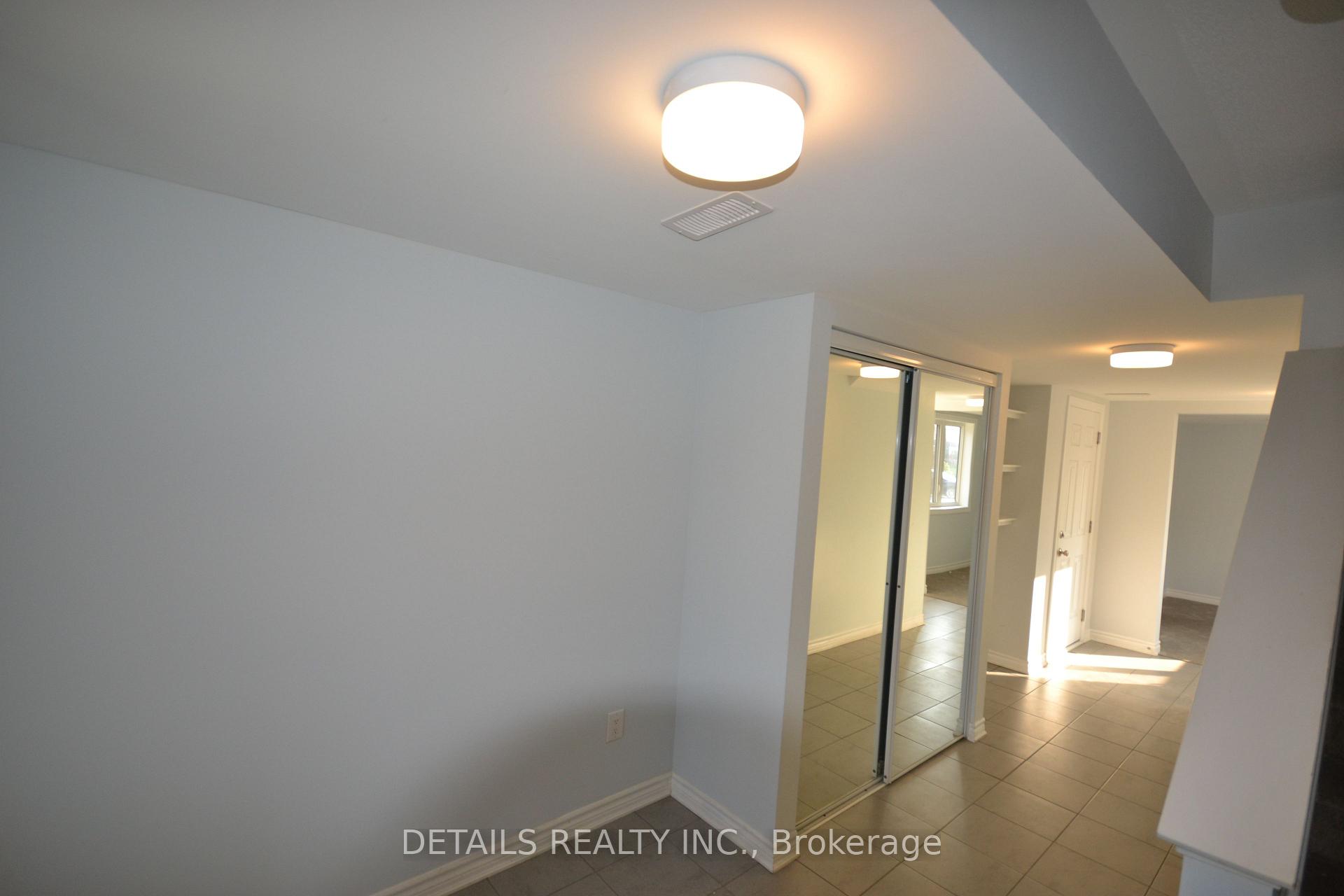 Photo 3 of 300 Ilmenite Private, Ottawa, Barrhaven - Heritage Park — HOMEH