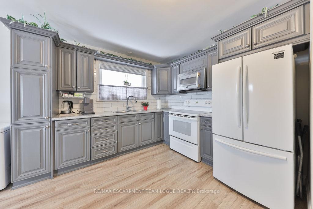Photo 31 of 610 Mohawk Road E, Hamilton, Lawfield — HOMEH