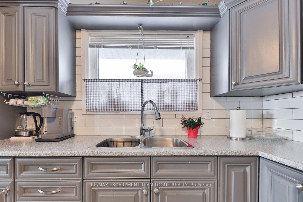 Photo 34 of 610 Mohawk Road E, Hamilton, Lawfield — HOMEH