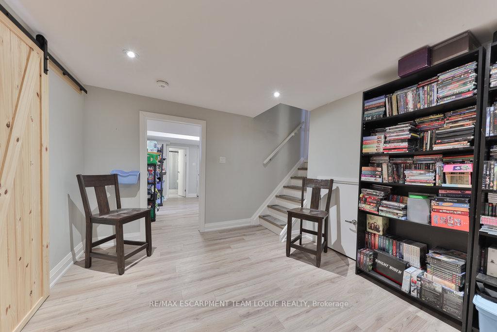 Photo 66 of 610 Mohawk Road E, Hamilton, Lawfield — HOMEH