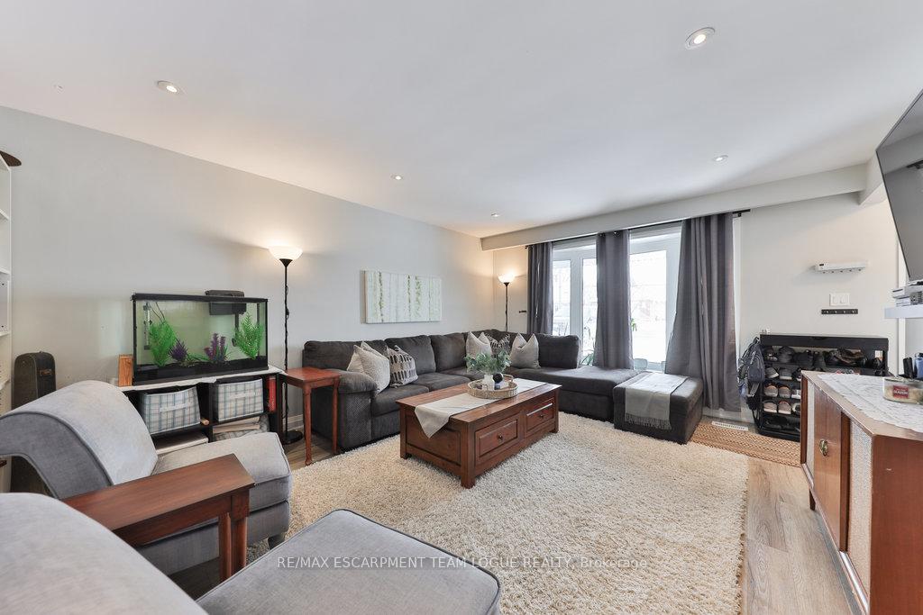 Photo 9 of 610 Mohawk Road E, Hamilton, Lawfield — HOMEH