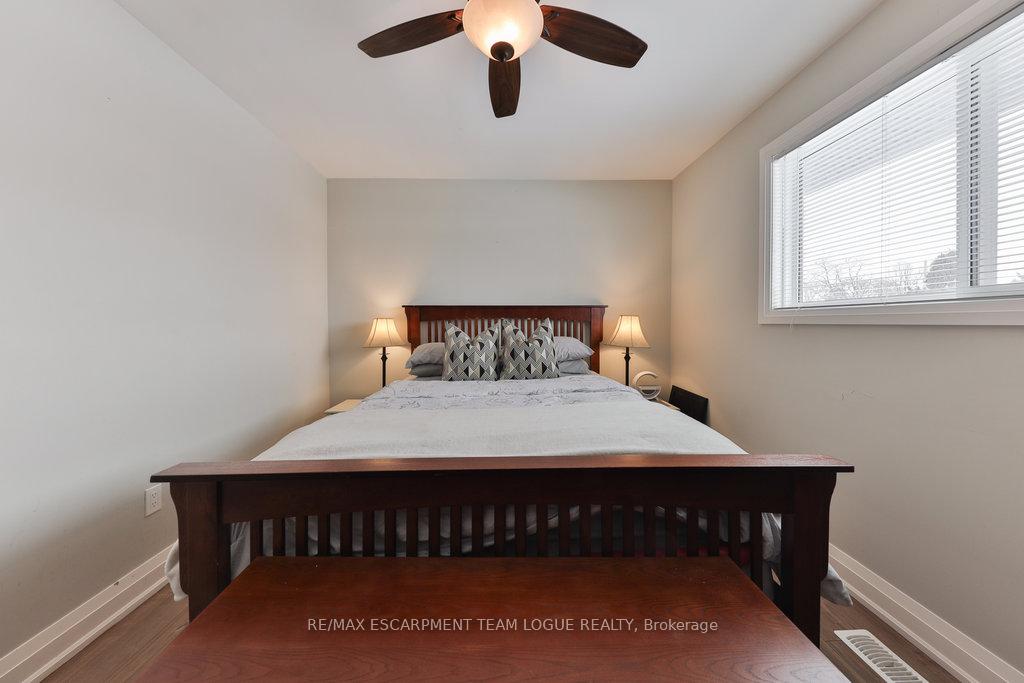 Photo 21 of 610 Mohawk Road E, Hamilton, Lawfield — HOMEH