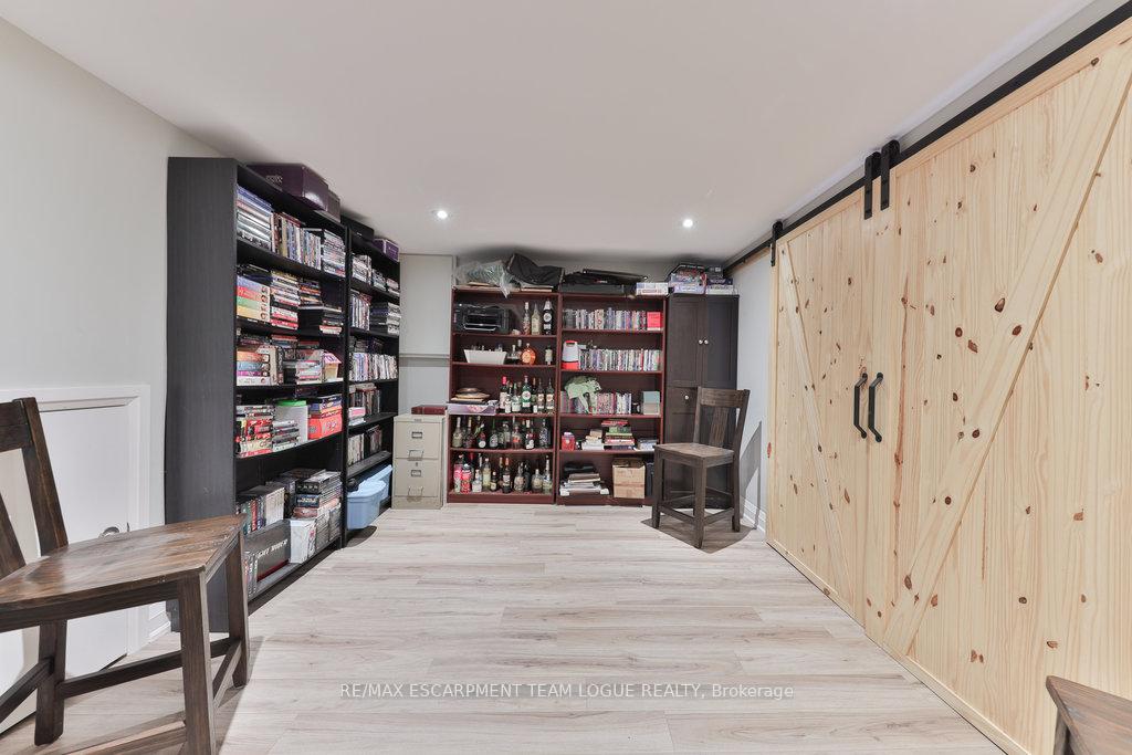 Photo 49 of 610 Mohawk Road E, Hamilton, Lawfield — HOMEH