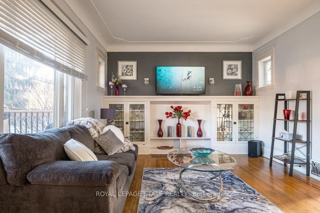 Photo 5 of 15 Connaught Avenue S, Hamilton, Gibson — HOMEH