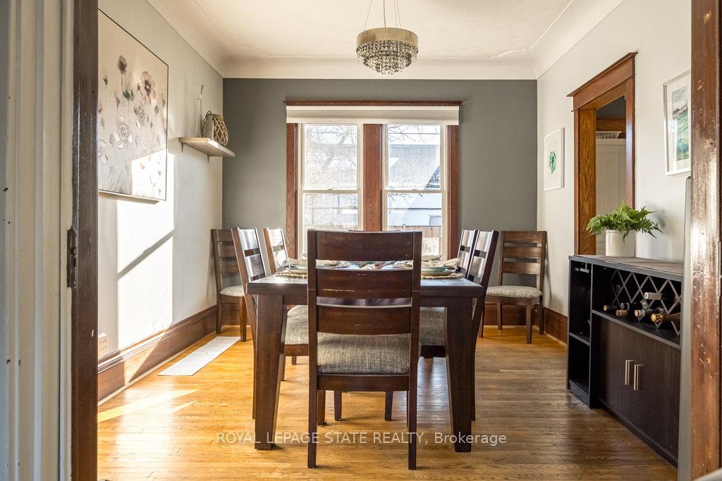 Photo 7 of 15 Connaught Avenue S, Hamilton, Gibson — HOMEH