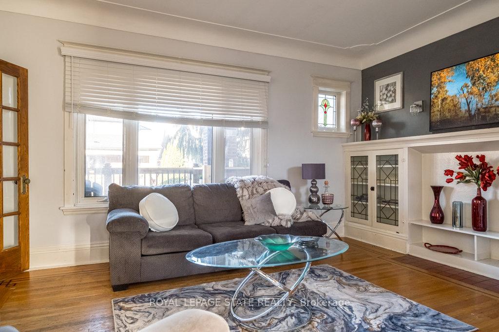 Photo 25 of 15 Connaught Avenue S, Hamilton, Gibson — HOMEH