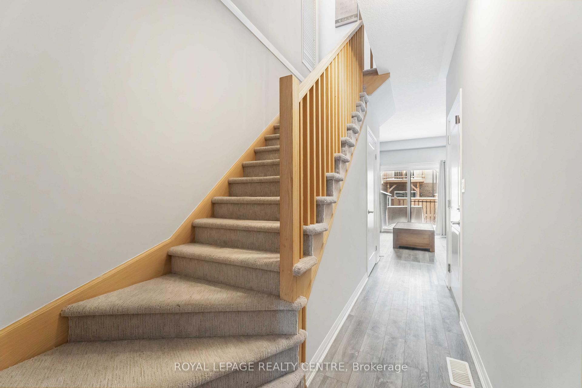 Photo 23 of 62 Aquarius Crescent, Hamilton, Rural Glanbrook — HOMEH