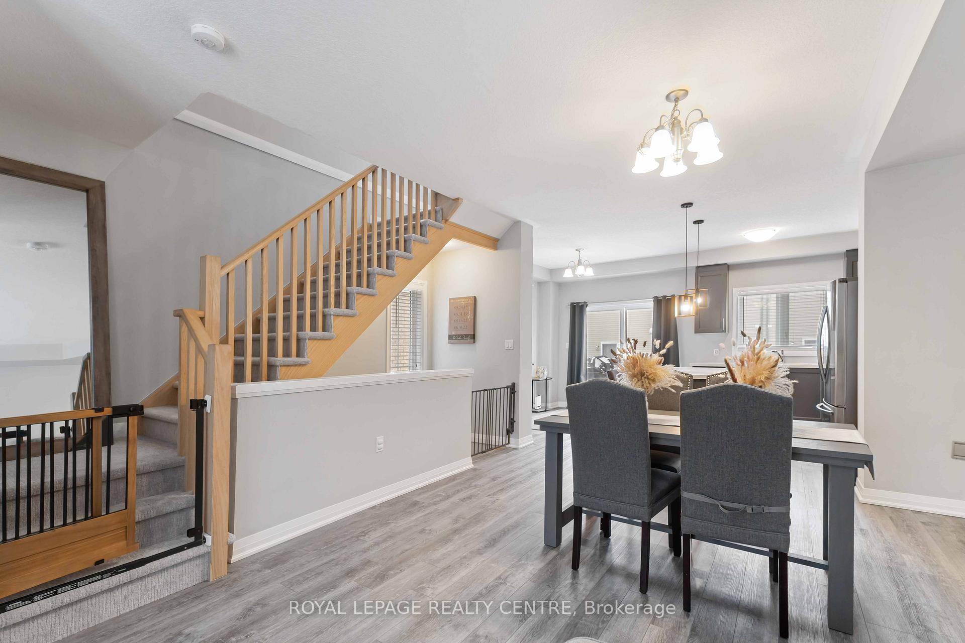 Photo 33 of 62 Aquarius Crescent, Hamilton, Rural Glanbrook — HOMEH