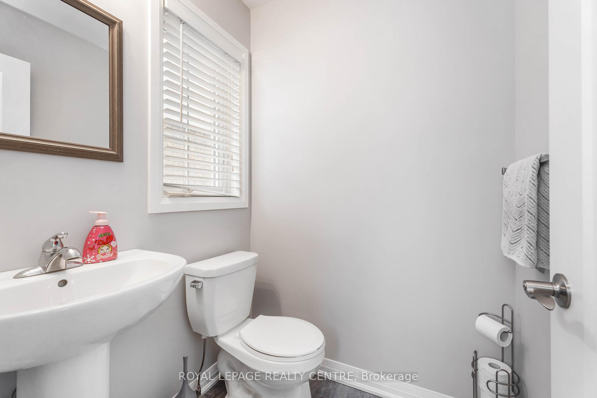 Photo 34 of 62 Aquarius Crescent, Hamilton, Rural Glanbrook — HOMEH