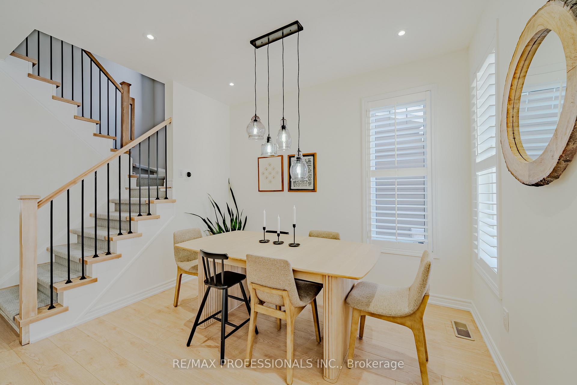 Photo 10 of 297 Fellowes Crescent, Hamilton, Waterdown — HOMEH