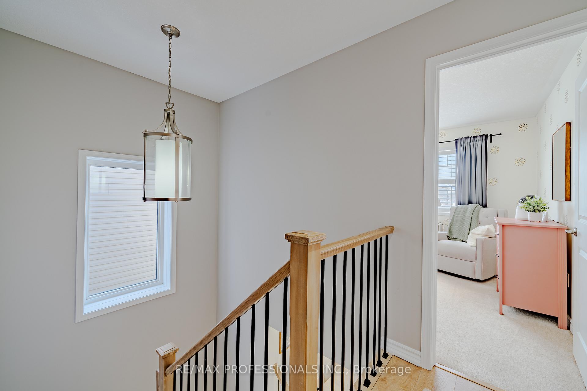 Photo 21 of 297 Fellowes Crescent, Hamilton, Waterdown — HOMEH