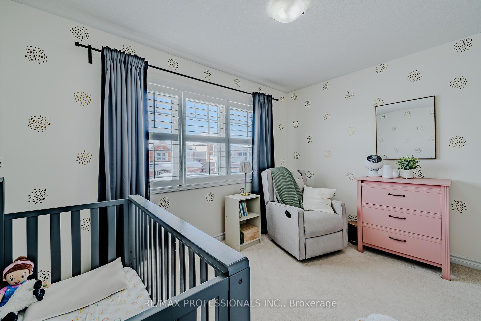 Photo 23 of 297 Fellowes Crescent, Hamilton, Waterdown — HOMEH