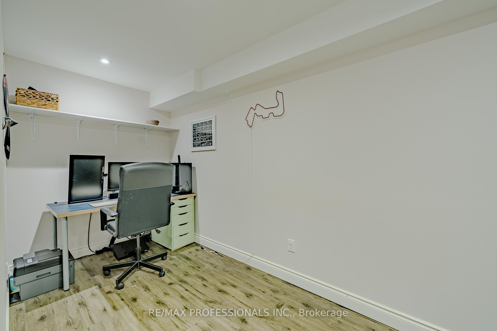 Photo 36 of 297 Fellowes Crescent, Hamilton, Waterdown — HOMEH