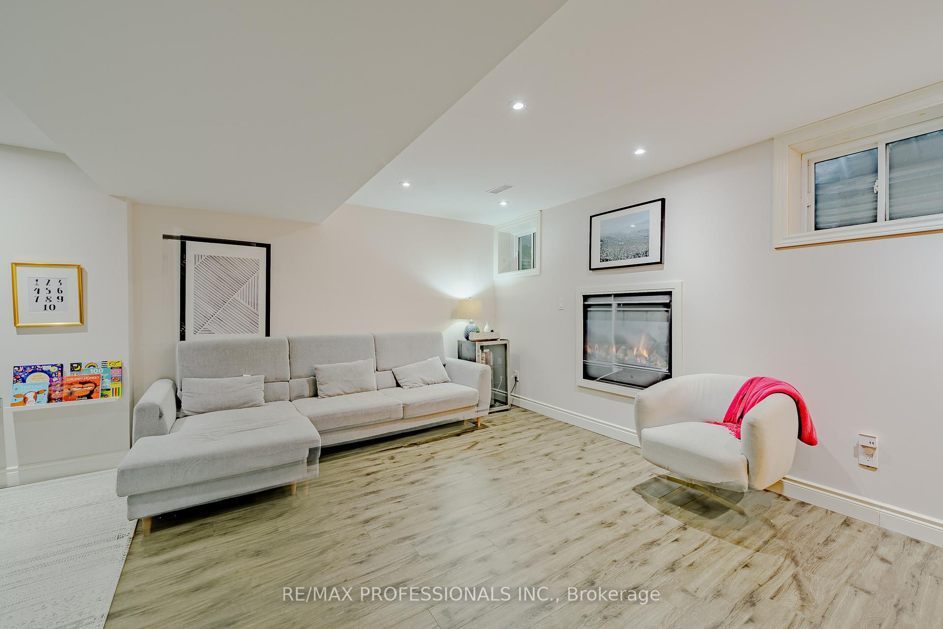 Photo 38 of 297 Fellowes Crescent, Hamilton, Waterdown — HOMEH
