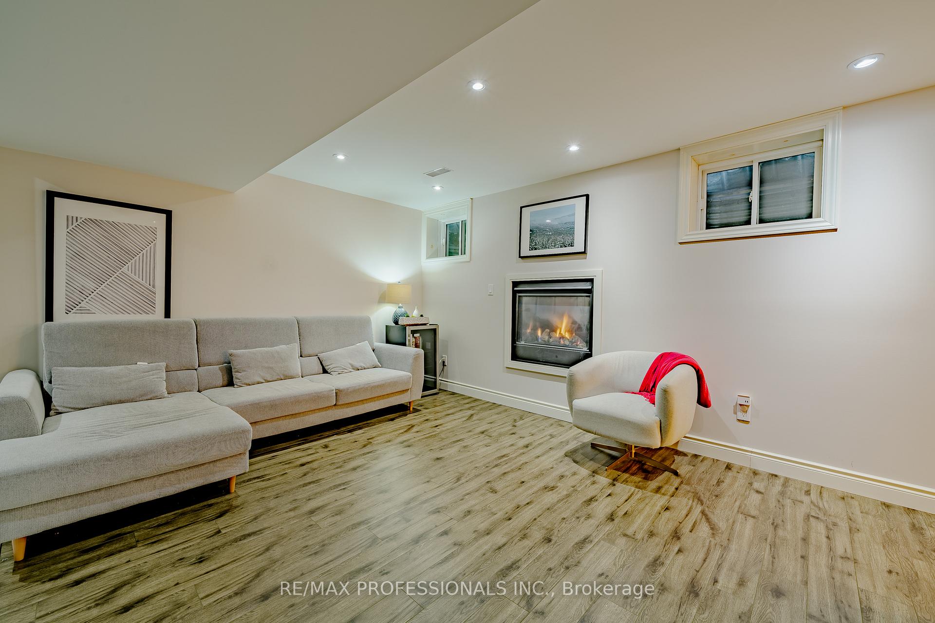 Photo 41 of 297 Fellowes Crescent, Hamilton, Waterdown — HOMEH