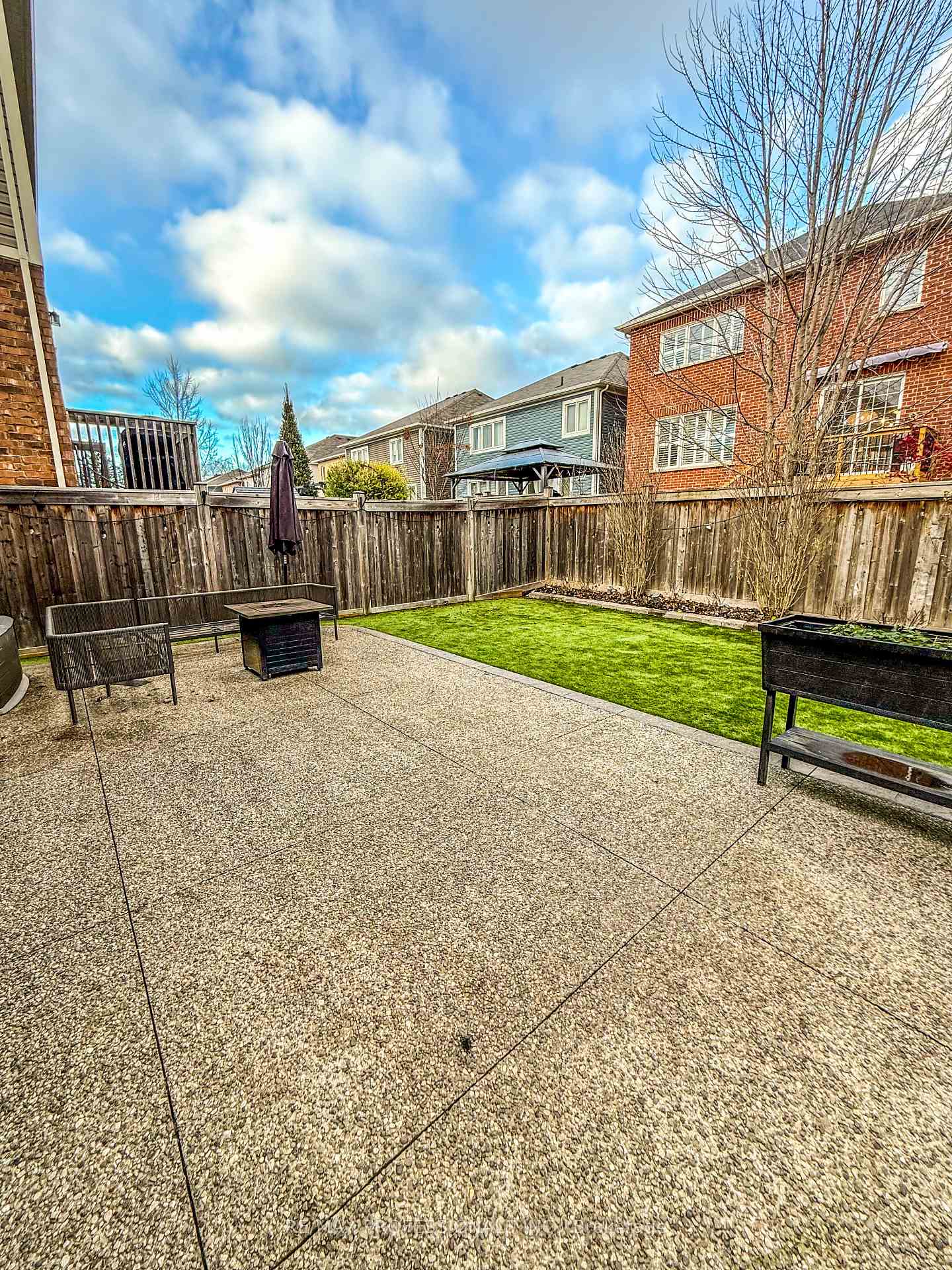 Photo 44 of 297 Fellowes Crescent, Hamilton, Waterdown — HOMEH