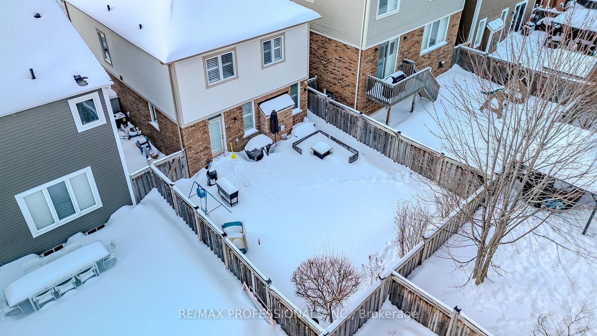 Photo 45 of 297 Fellowes Crescent, Hamilton, Waterdown — HOMEH