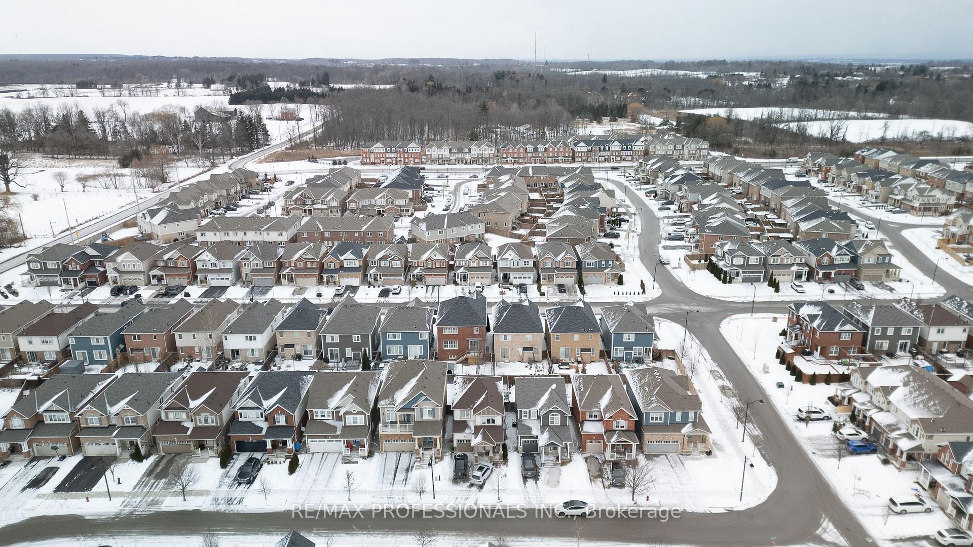 Photo 48 of 297 Fellowes Crescent, Hamilton, Waterdown — HOMEH