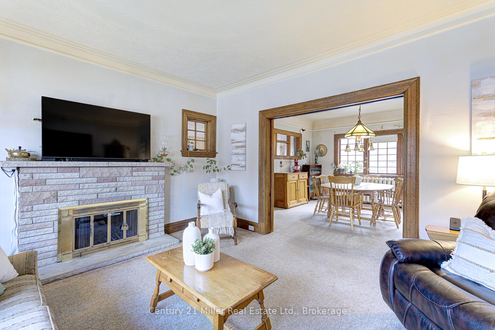 Photo 6 of 26 Fairleigh Avenue S, Hamilton, Gibson — HOMEH