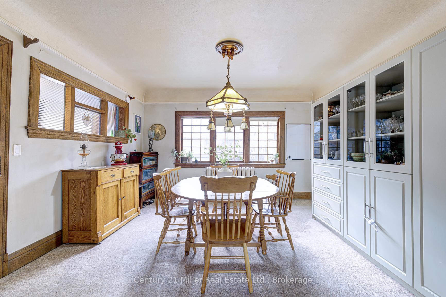 Photo 8 of 26 Fairleigh Avenue S, Hamilton, Gibson — HOMEH